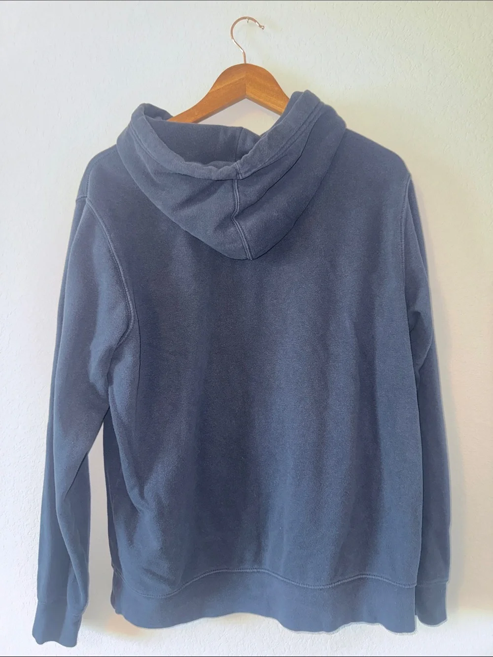 The North Face Men's Large Navy Pullover Hoodie with Blue Logo